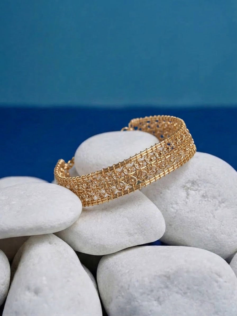 Bracelet Mini Classic modèle S doré & perles. 