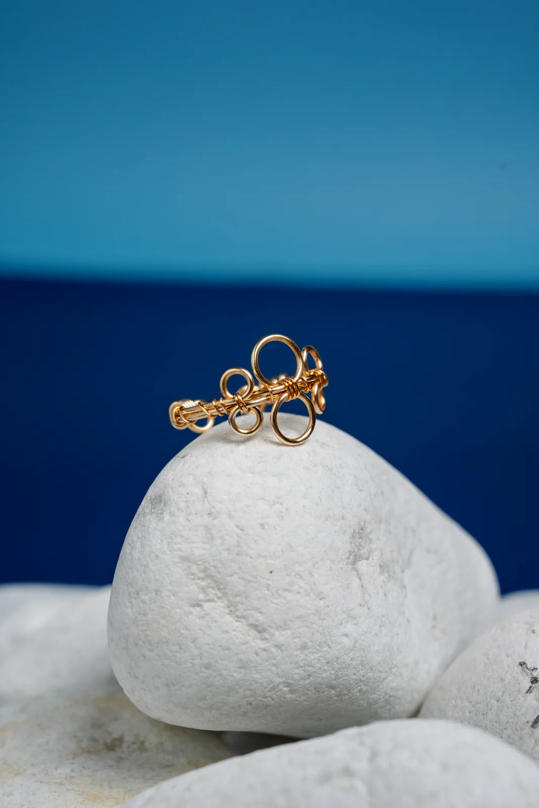 « DOTS » bague modèle M doré 