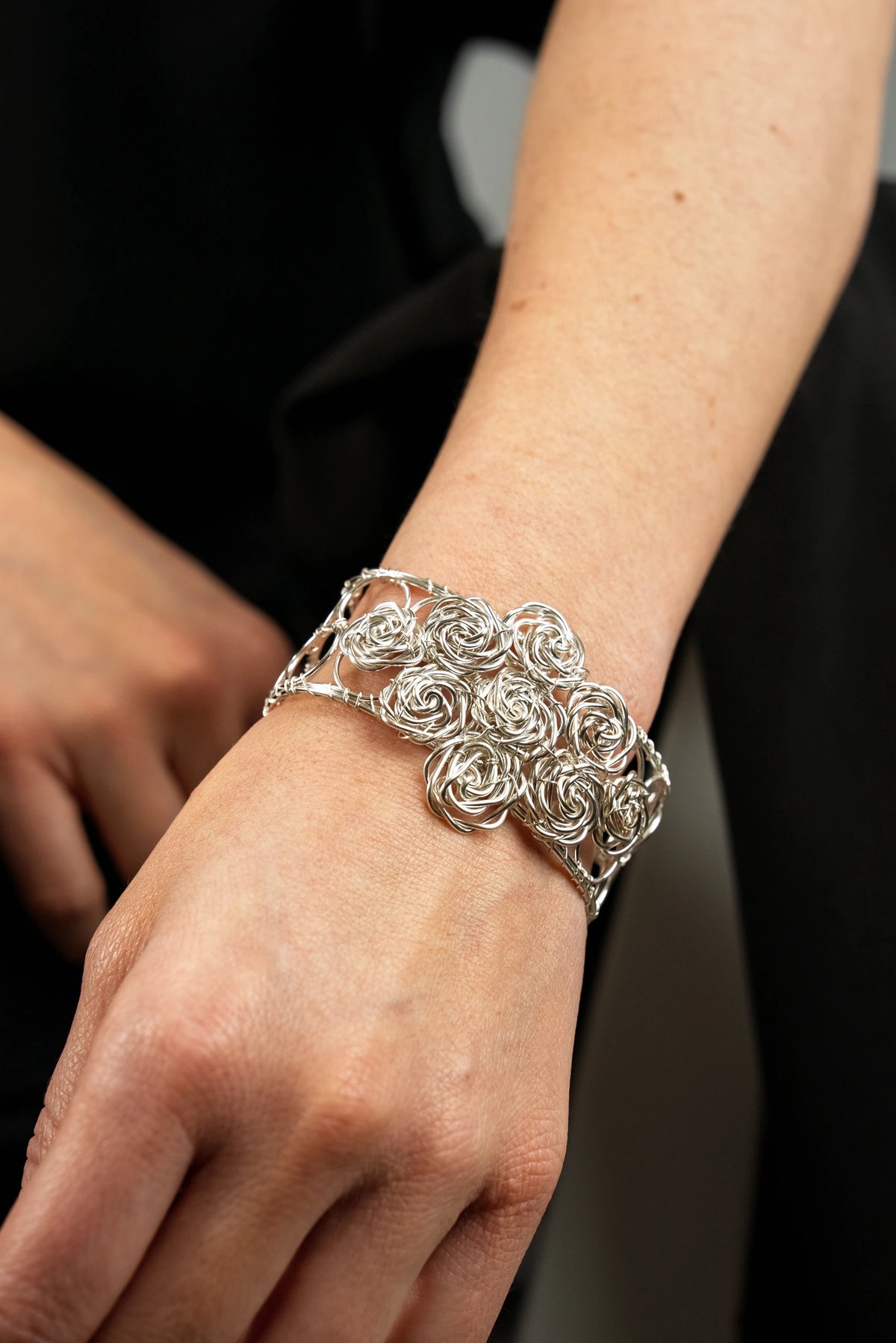 Bracelet Les Roses - Les Audacieuses modèle 9 roses argenté