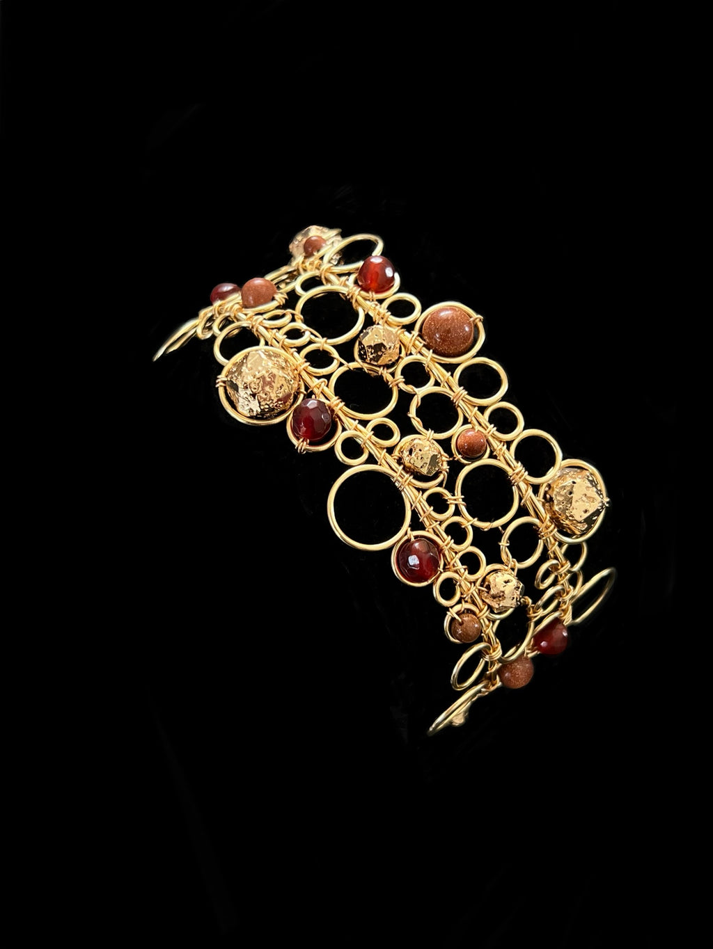 « BUBBLES Siam » bracelet Model M