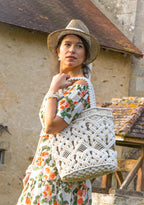 bali-gm-luxury-shopper-macrame-bag-ecru-version-tourism-model straw hat